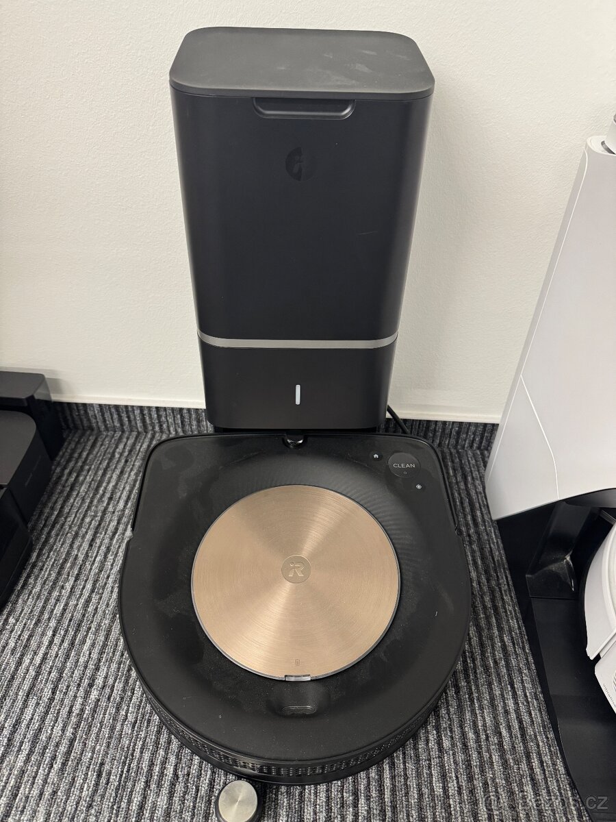 iRobot Roomba 17 (2018)
