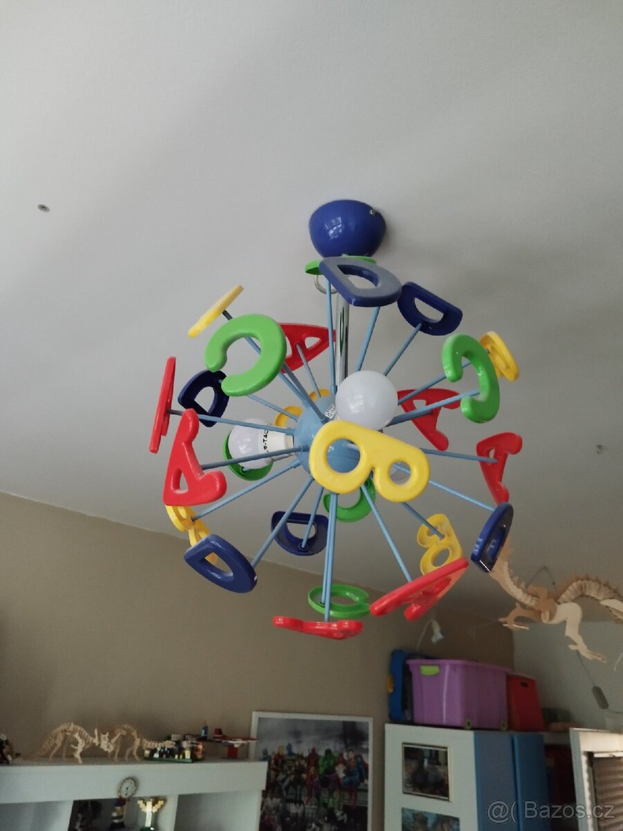 Závěsné světlo, lustr