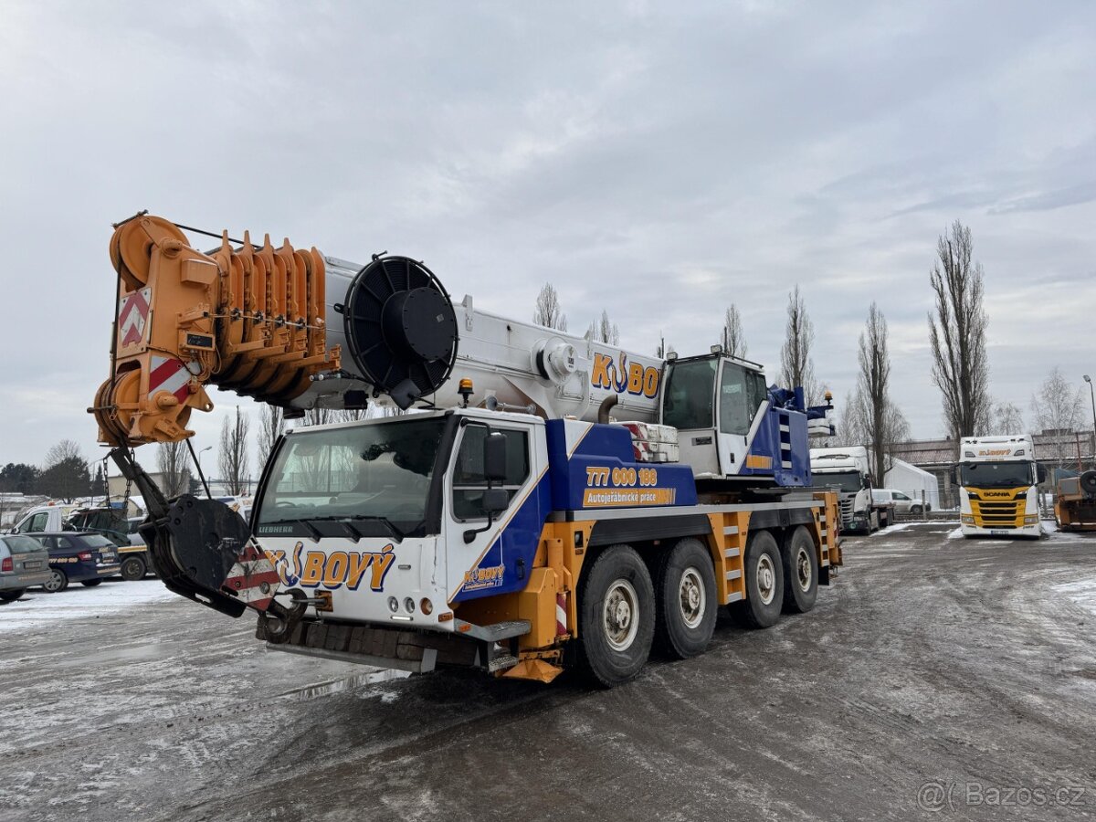 Autojeřáb Liebherr LTM 1100