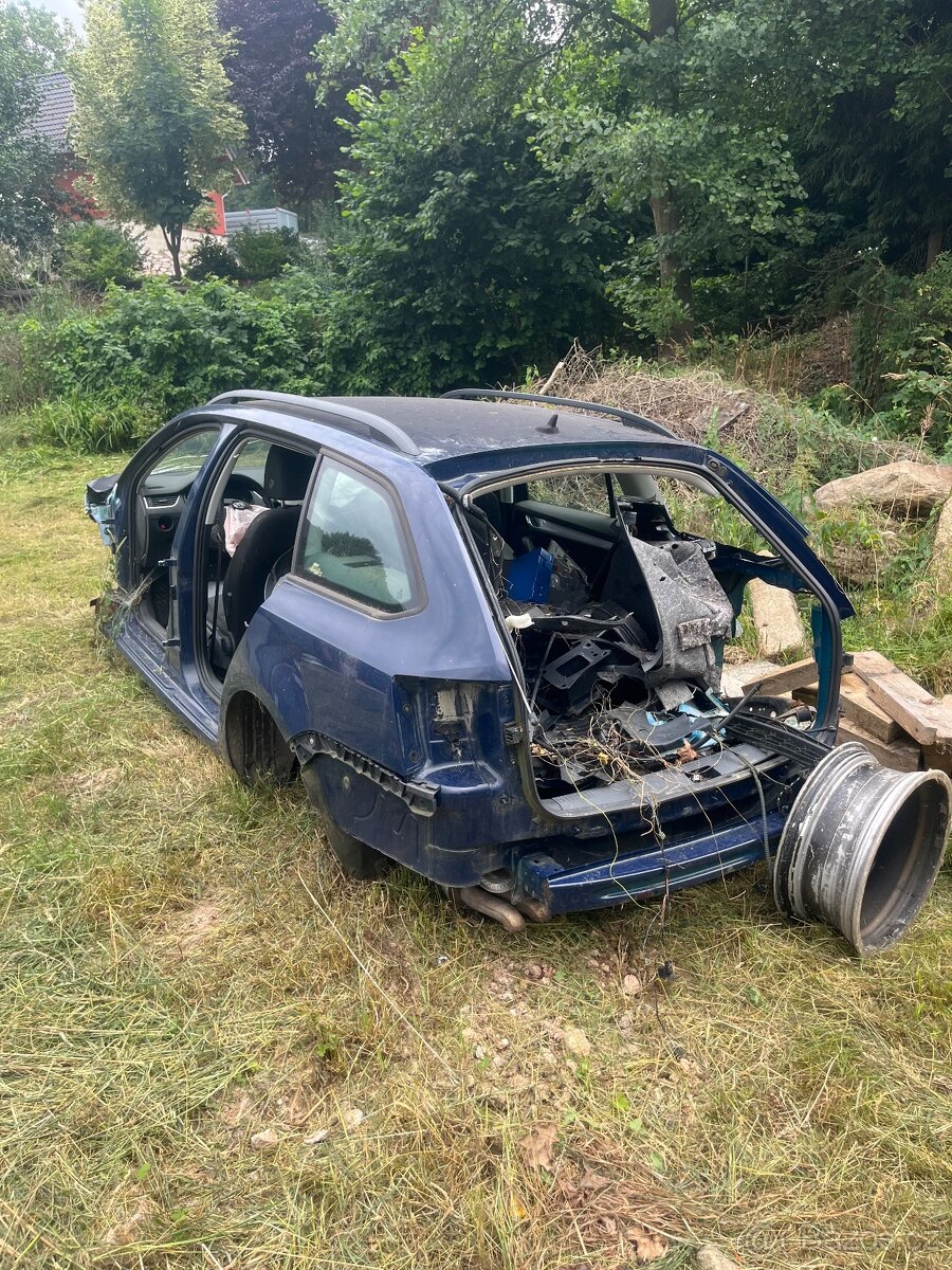 Octavia 3 III Combi díly karoserie, sedačky zadní světlo