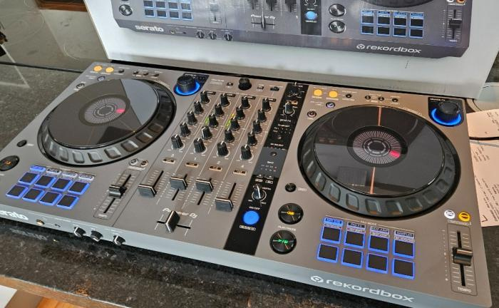 Zánovní kontrolér Pioneer DJ DDJ-FLX6