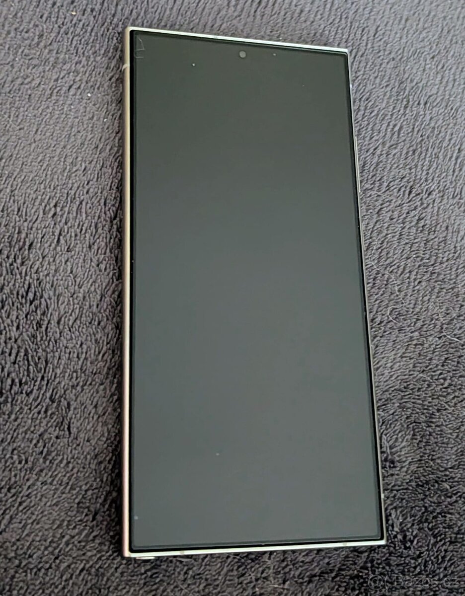 Samsung S24 Ultra, 256 v záruce.