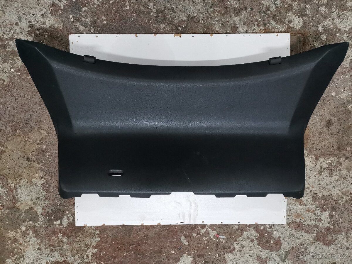 Skoda octavia 1 zadni kryt kufru (1U6 867 607 A)