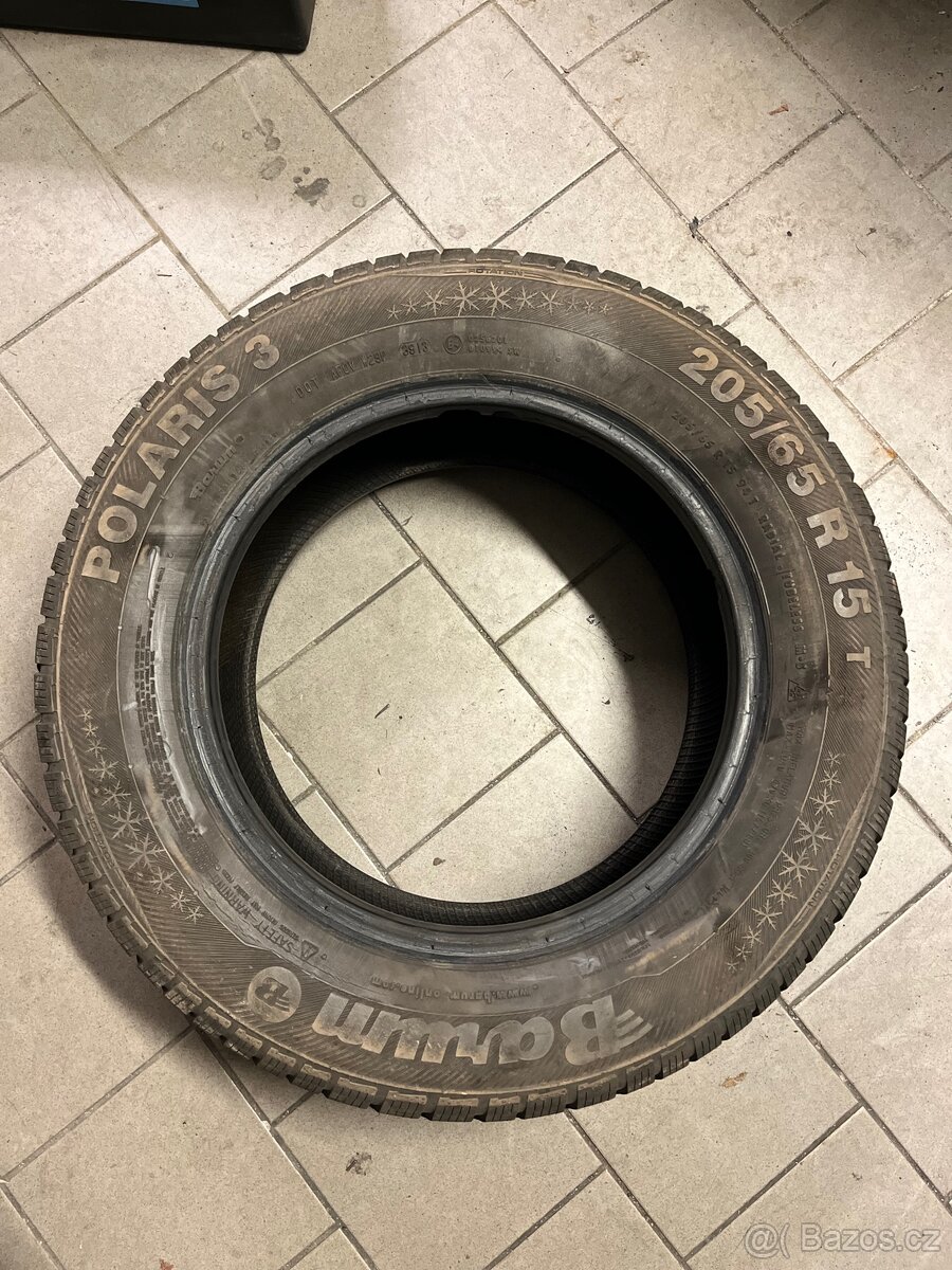 2x Zimní pneu Barum 205/65 R15