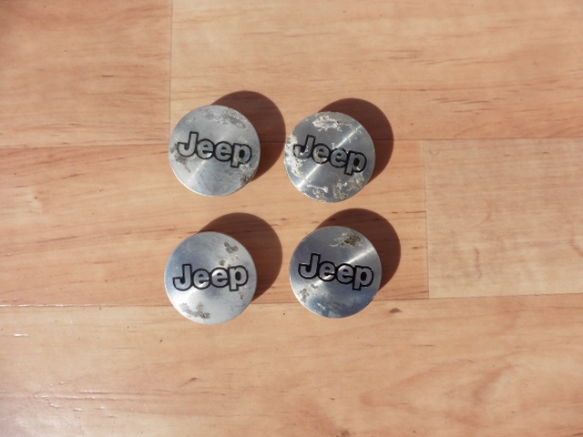 JEEP - poklice na ráfky