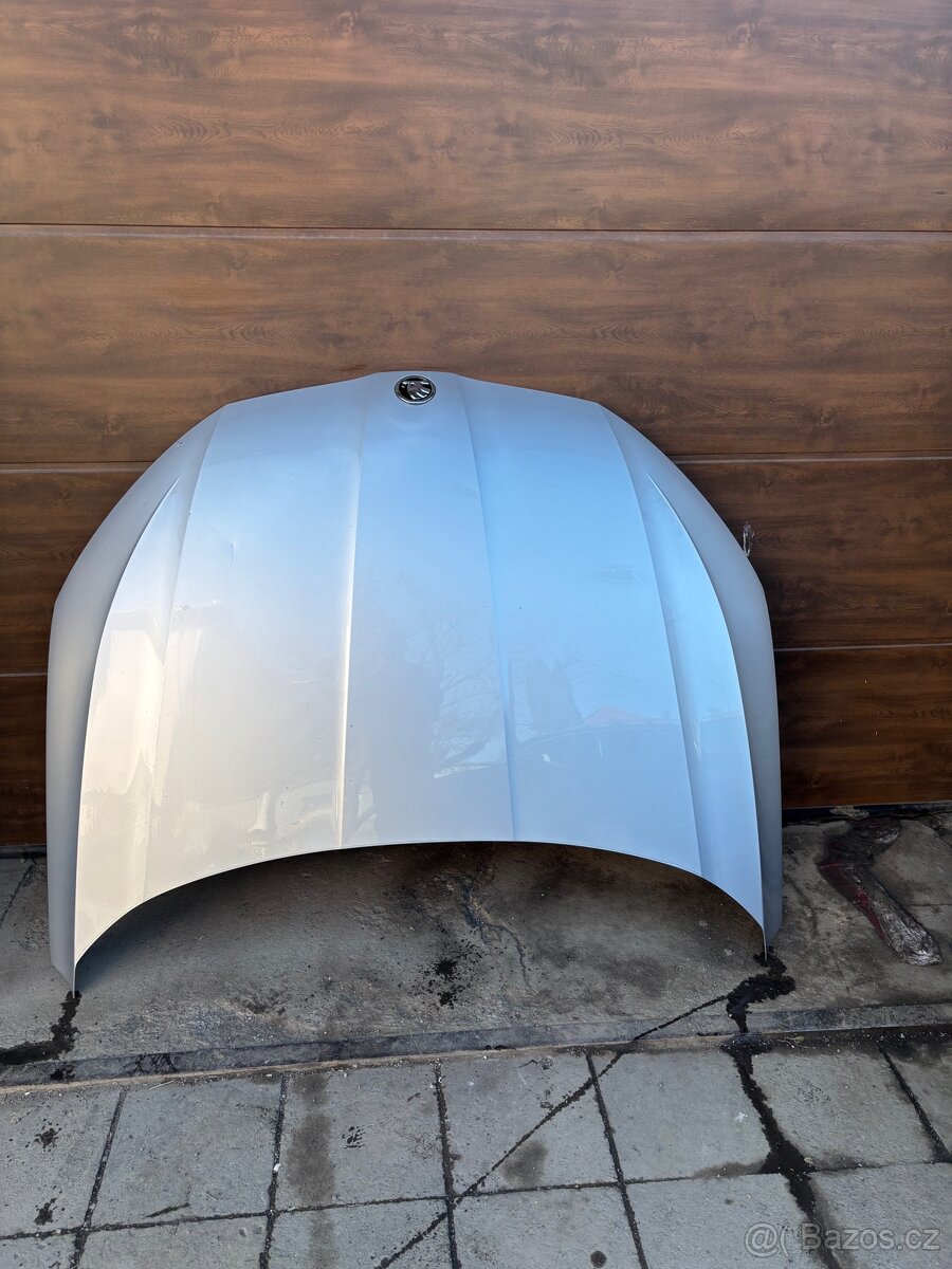 Prodám přední kapotu Octavia 4