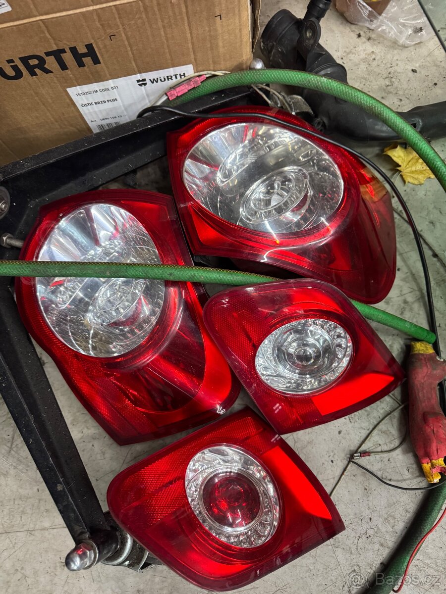 Zadní světla passat b6 combi