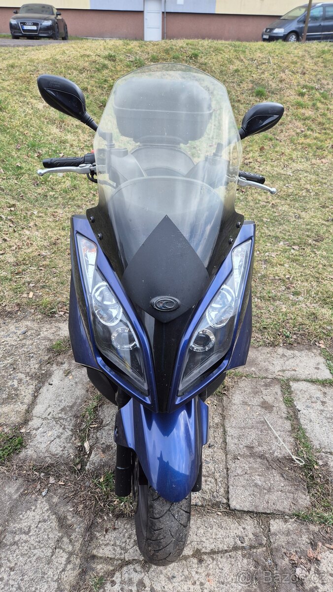 Kymco Downtown 125 maxi