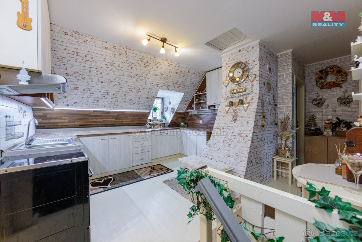 Prodej rodinného domu, 259m², Zadní Chodov
