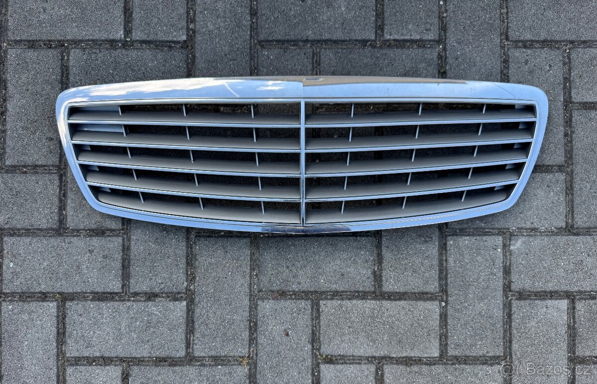 Mercedes w211 e-class maska