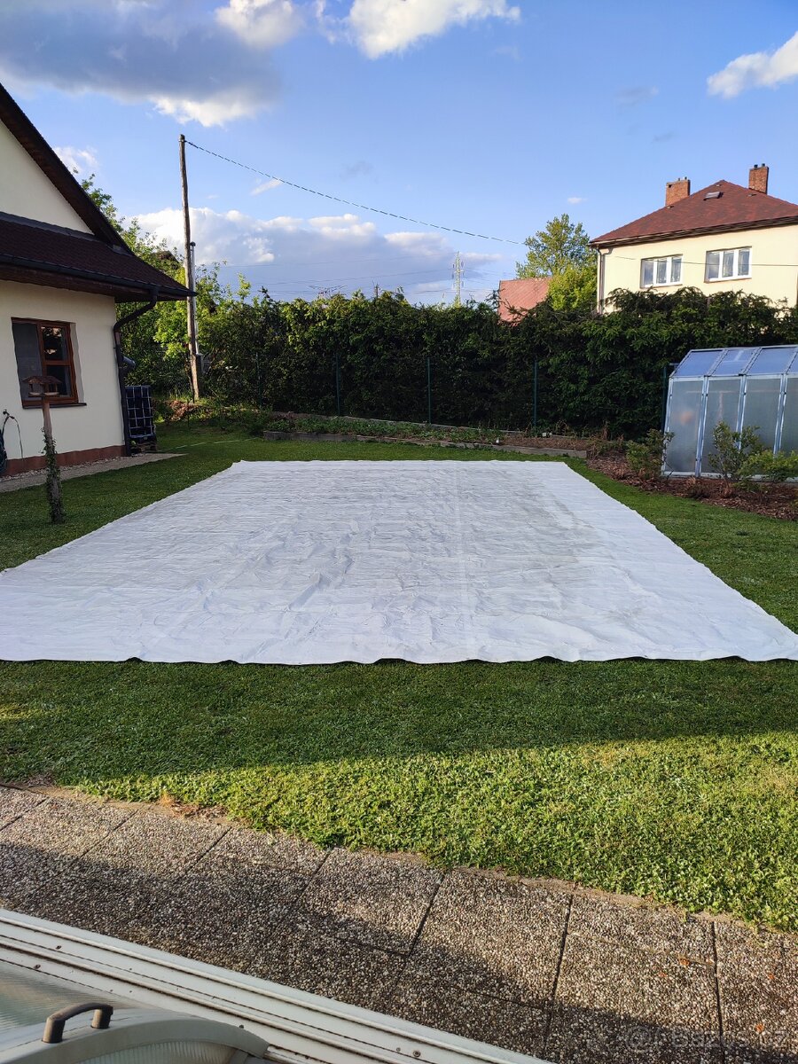 Krycí plachta