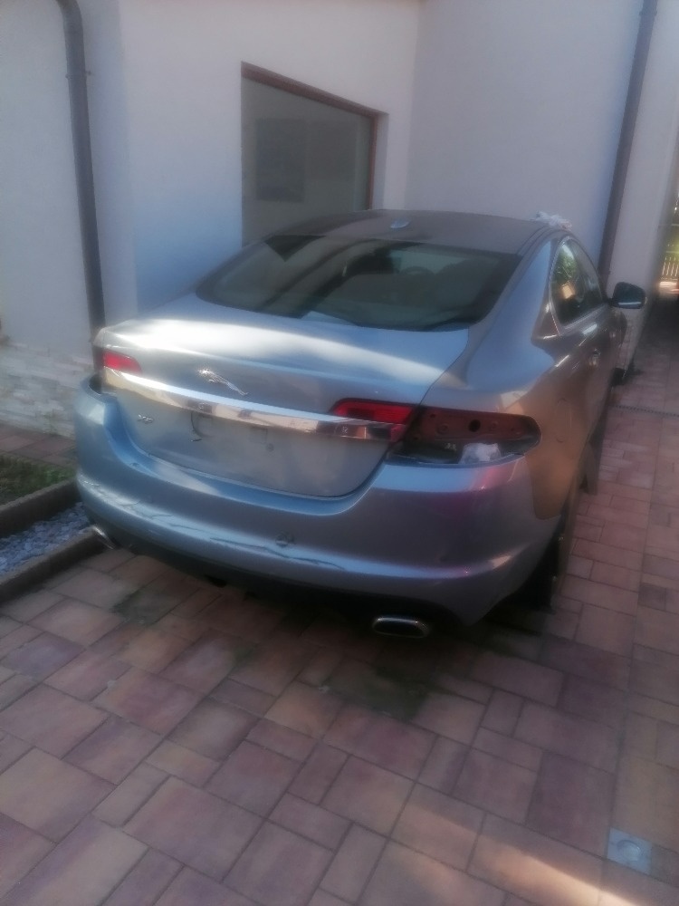 Jaguar XF 2,7