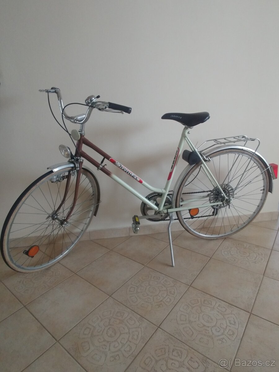 Dámské kolo eska.