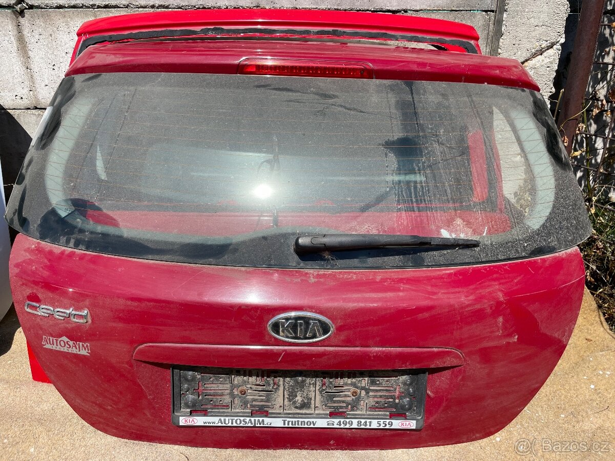 Kia Ceed ED zadní víko