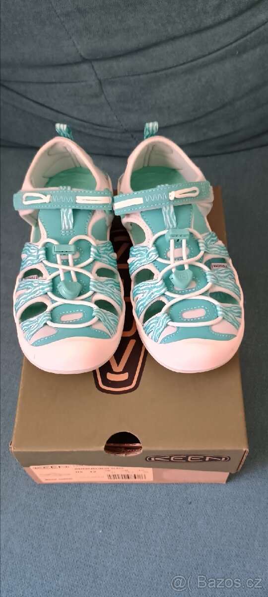 Keen moxie vel.30 letní sandálky