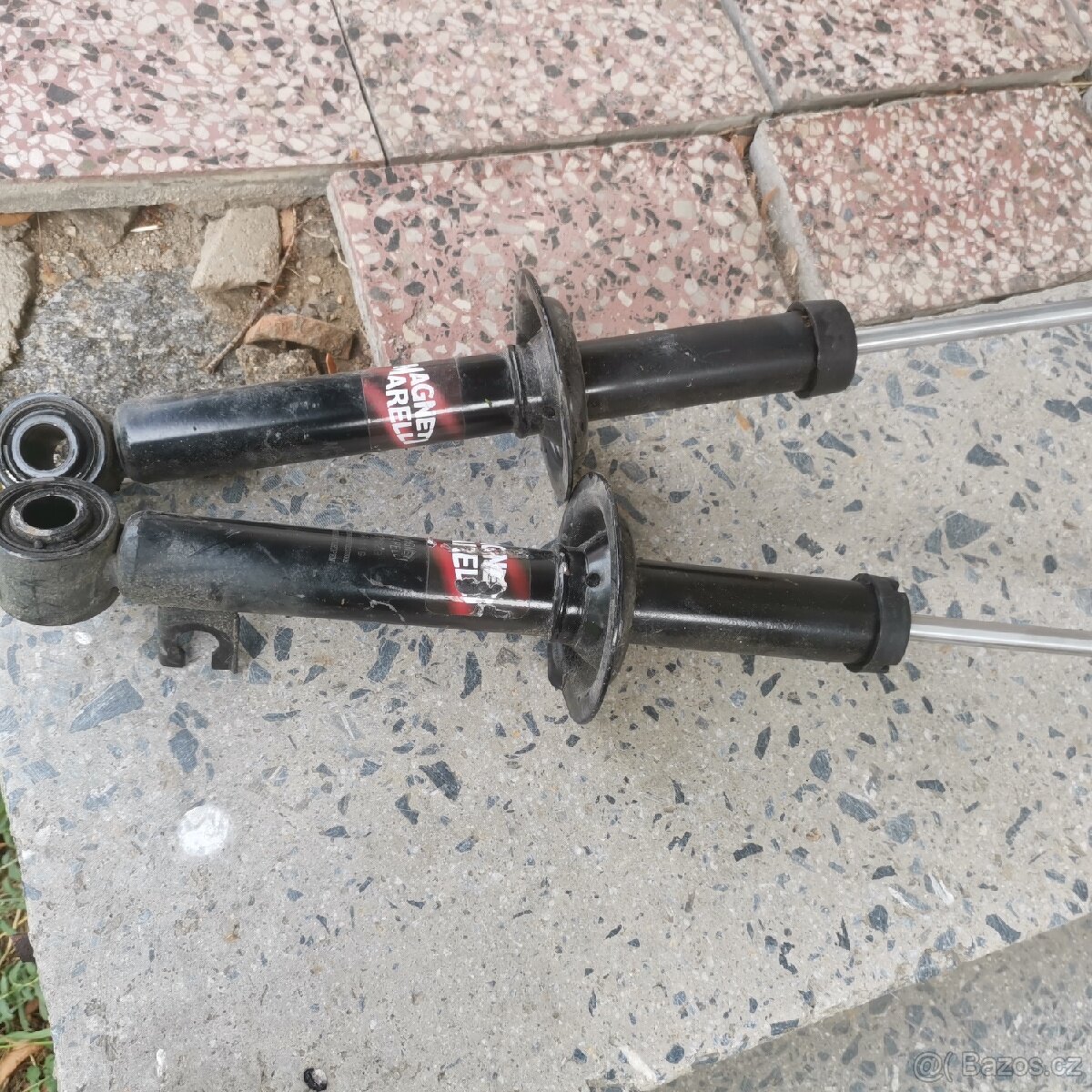 Prodám zadní tlumiče alfa romeo 166