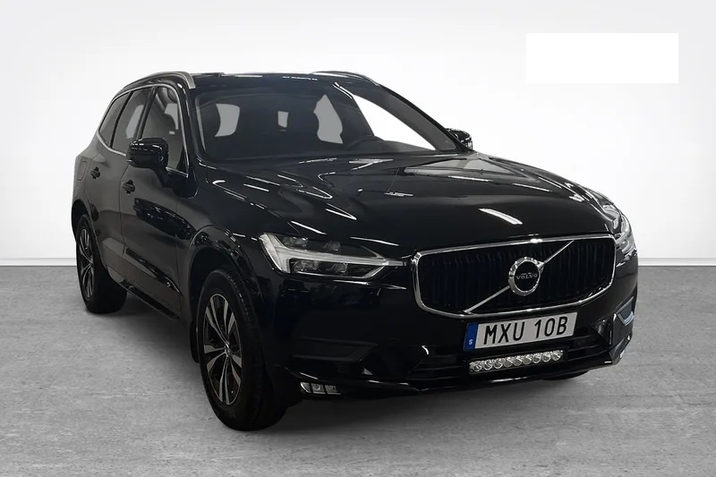 Volvo XC60 B4 AWD Momentum Advanced Edition rok 2020