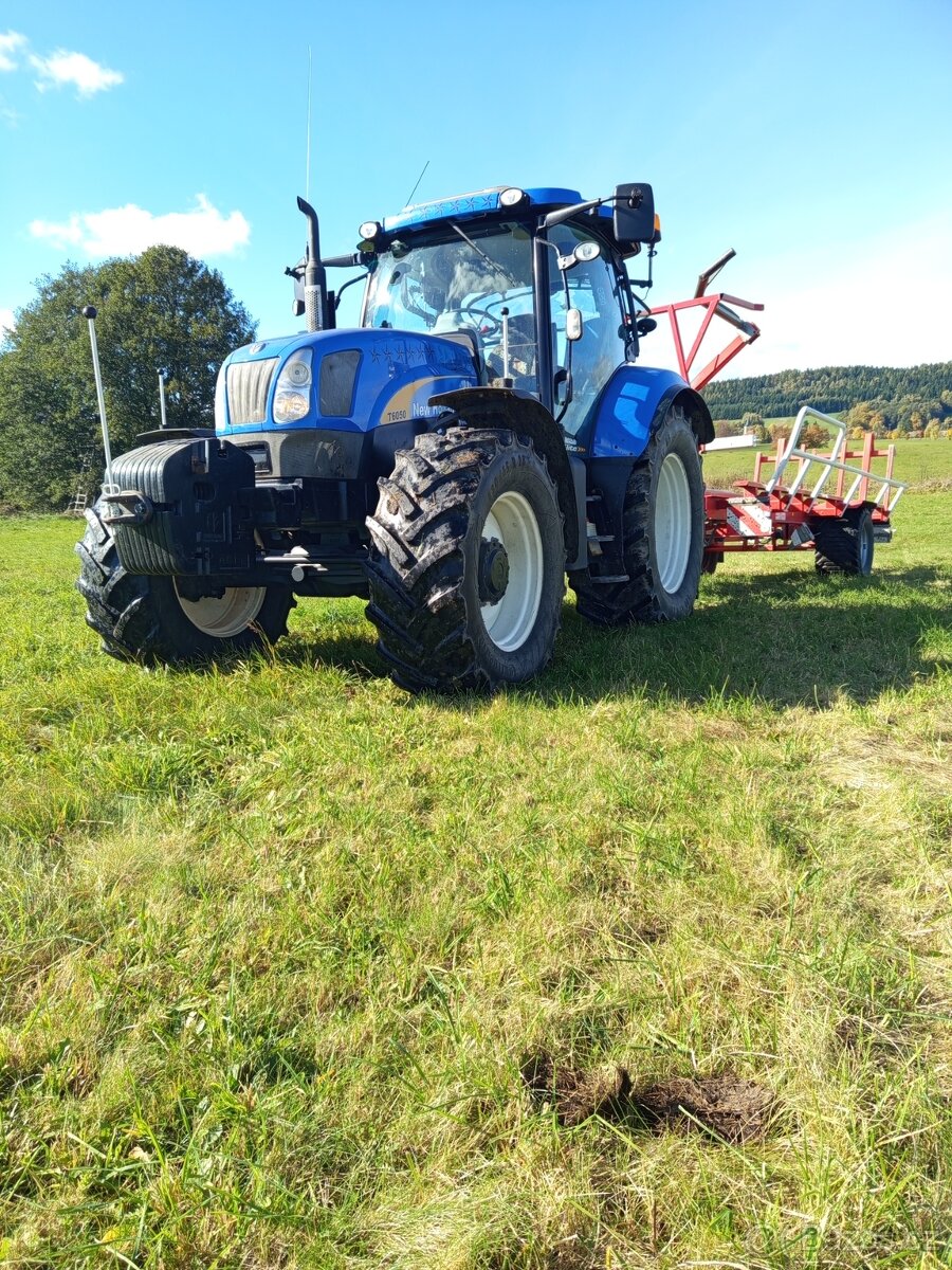 New Holland T