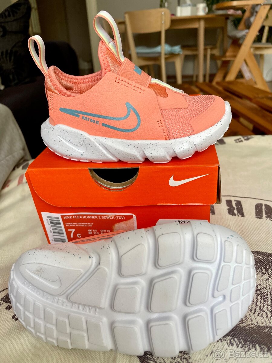 Nike Flex Runner 2, velikost 23,5