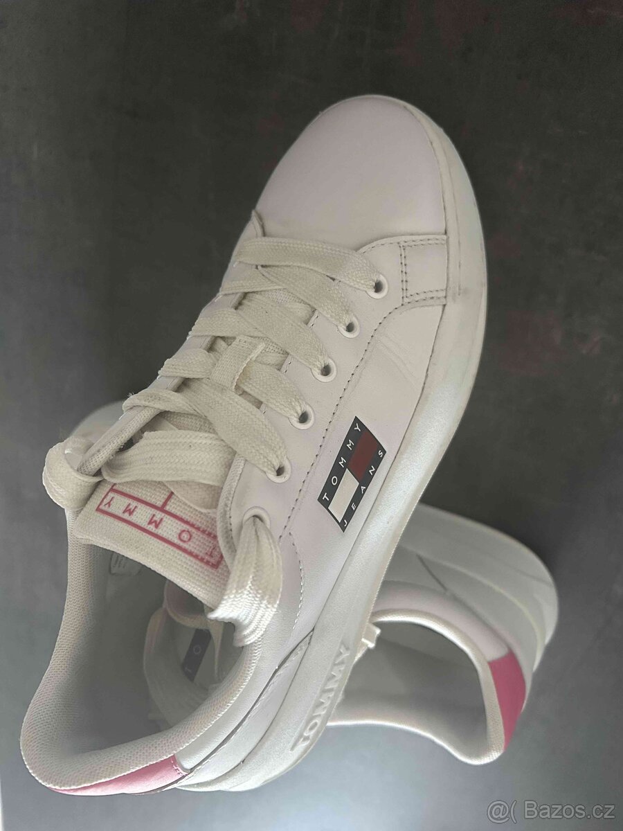 Dámské tenisky Tommy Jeans