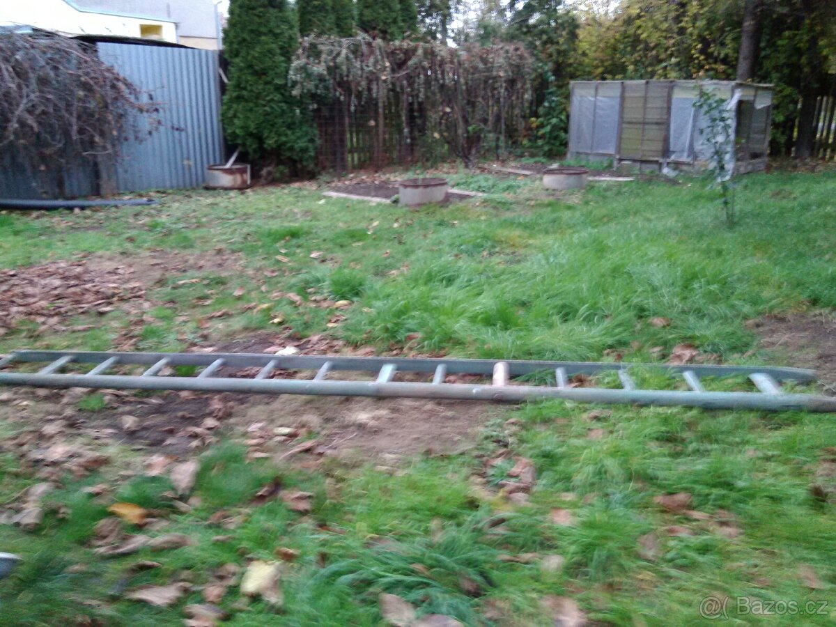 Prodej dřevěného žebříku