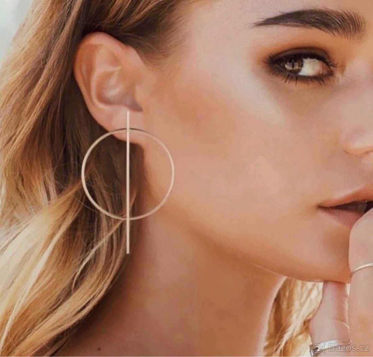 Nausnice ve zlate a stribrne barve - Novo