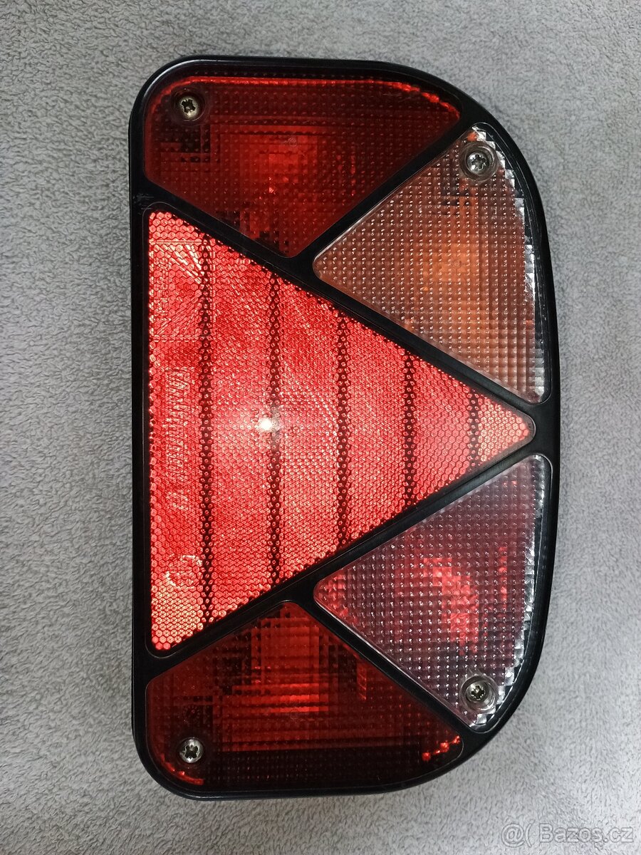 Světlo koncové levé přívěs Agados