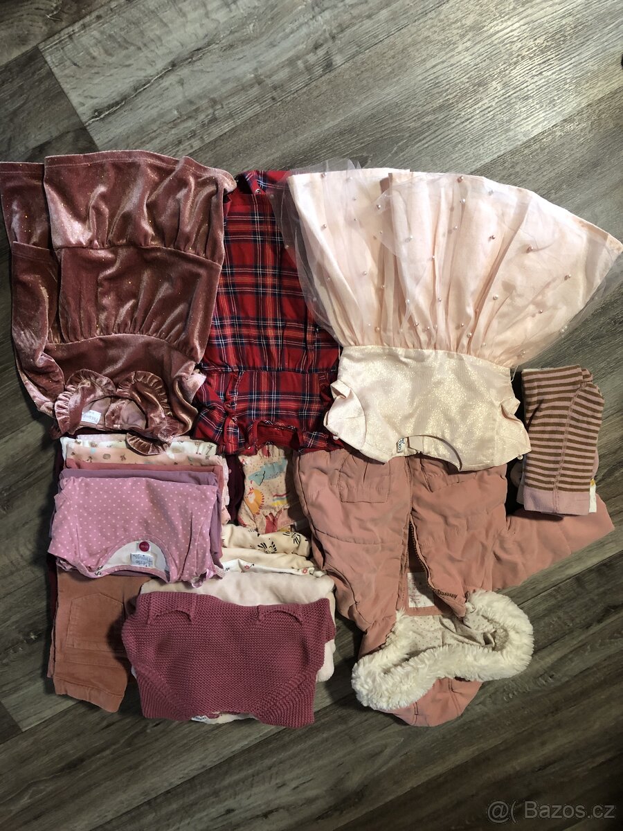 Balík oblečení 62-68, 74