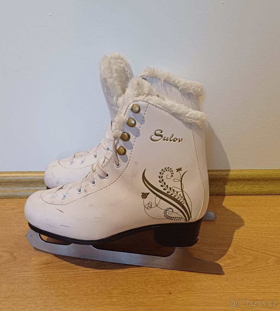 Dívčí lední brusle velikost 36