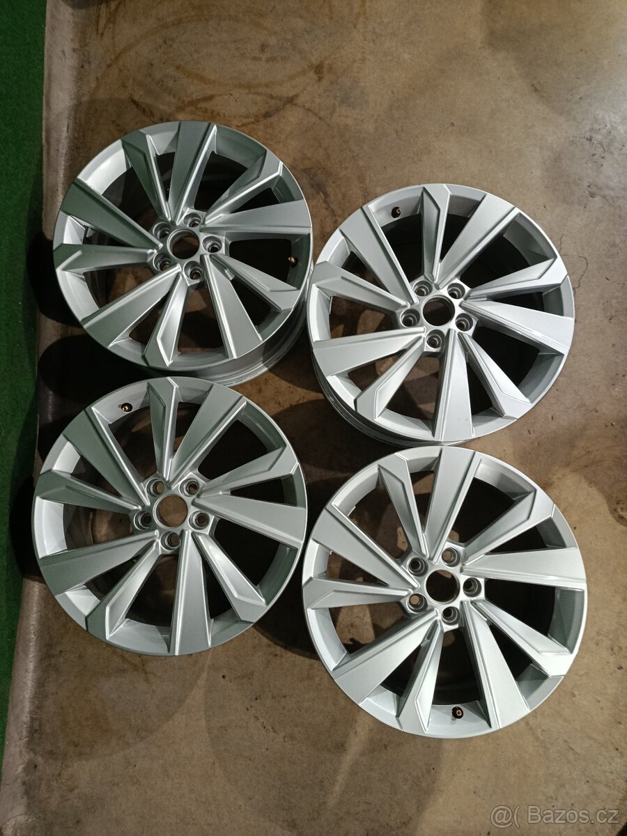 Alu zanovni 17" 5x100 Fabia