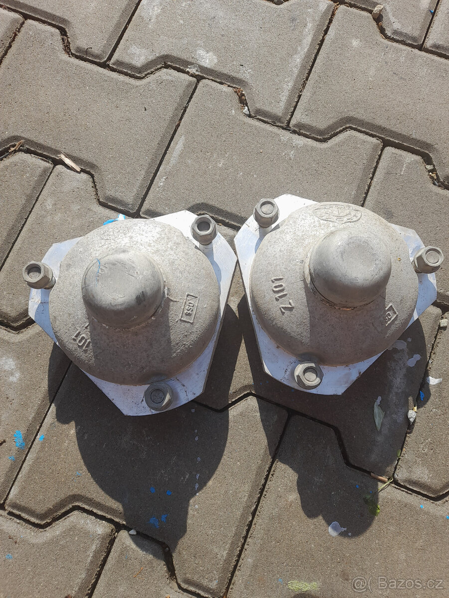 Náboje na přívěsný vozík