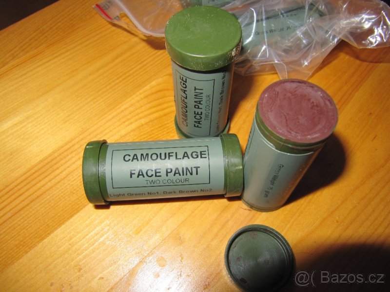 Vojenské barvy na obličej paintball,airsoft, kamuflaž.