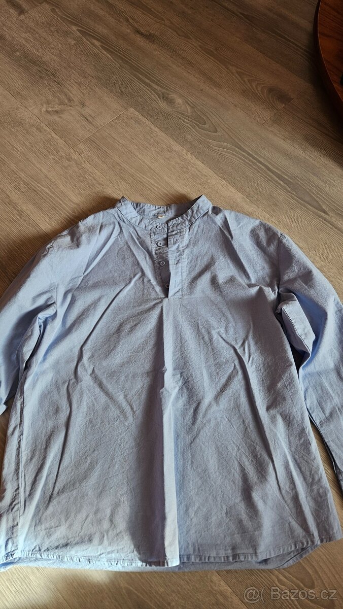Bleděmodrá halenka / košile XL / 42-44