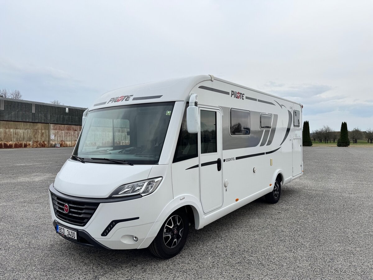 Pilote Essentiel G740, původ ČR