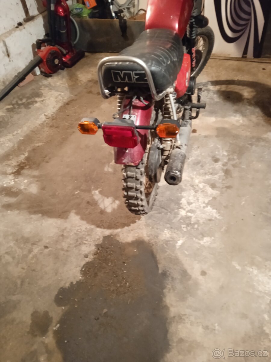 Motocykel MZ150
