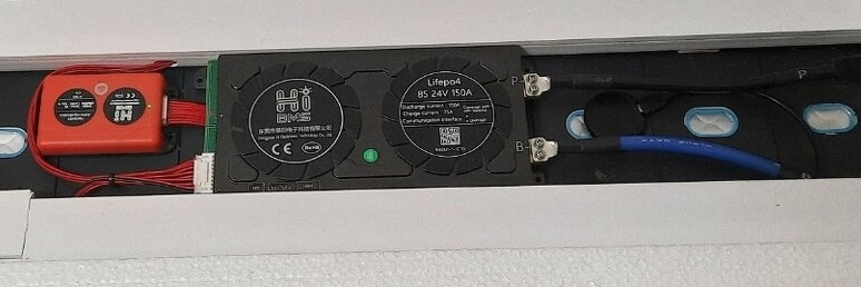 SMART BMS 8S - 24V/150A - LiFePo4 + aktivní balancér