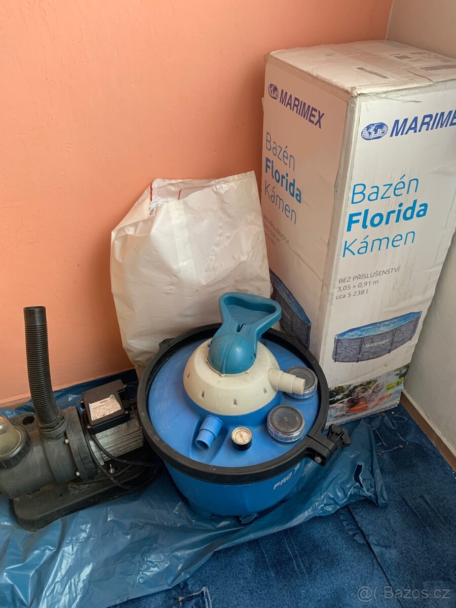 Bazén MARIMEX