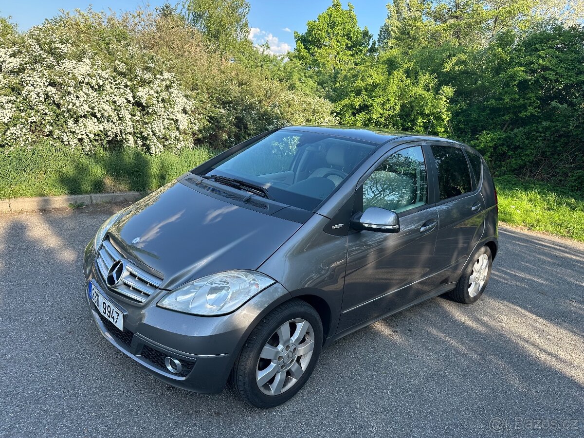 Mercedes-Benz A150, rok 2009, benzín, automat 1.5 benzín