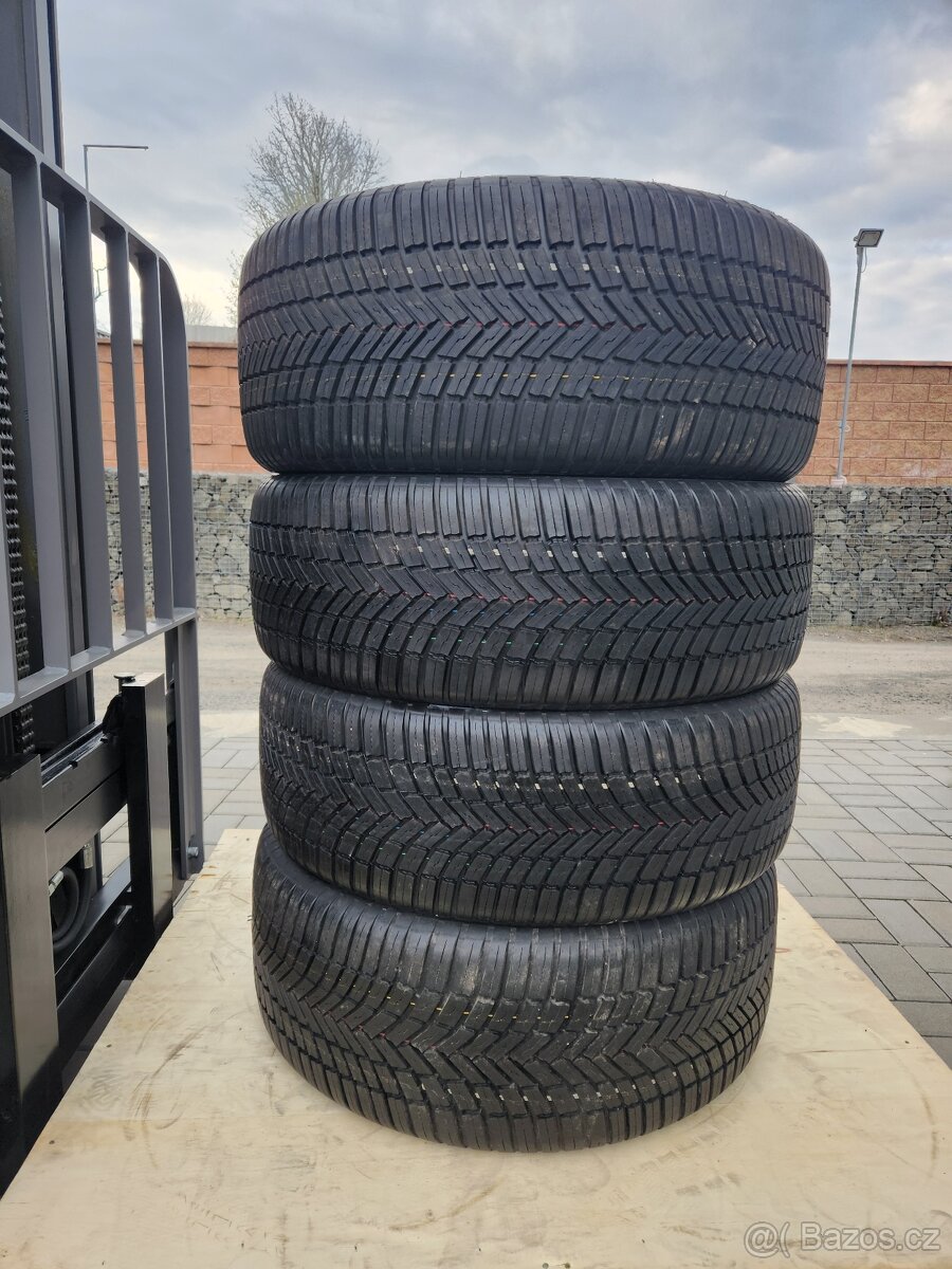 Celoroční - Bridgestone - 235/55/19 101T