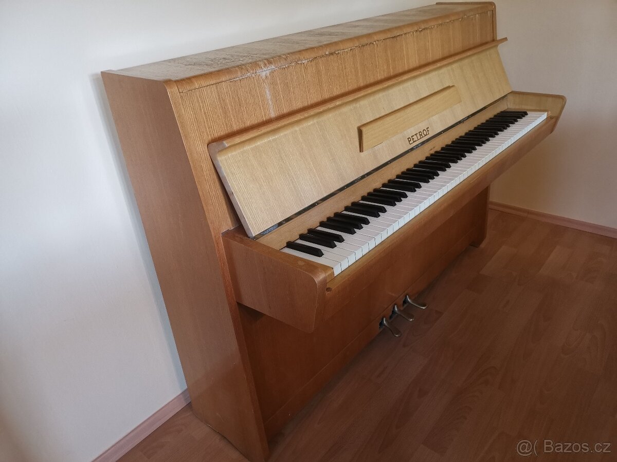 Klavír - pianino - Petrof - ideální pro žáky ZUŠ