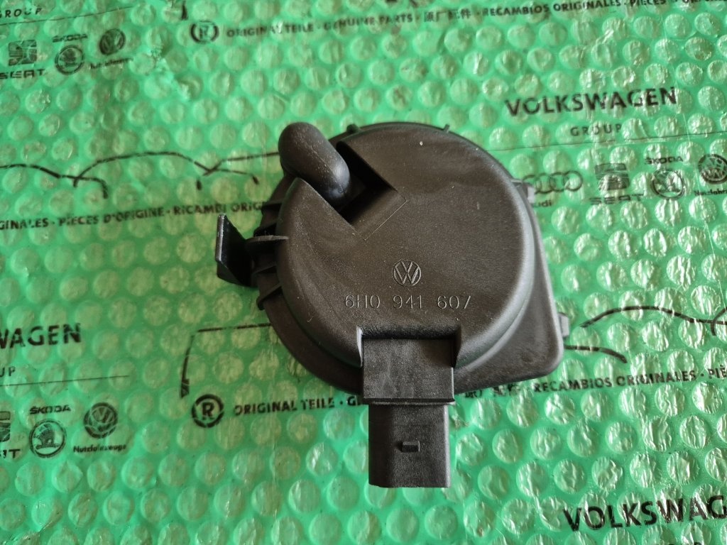 kryt přední mlhovky levé kulaté Škoda Felicia, Fabia RS
