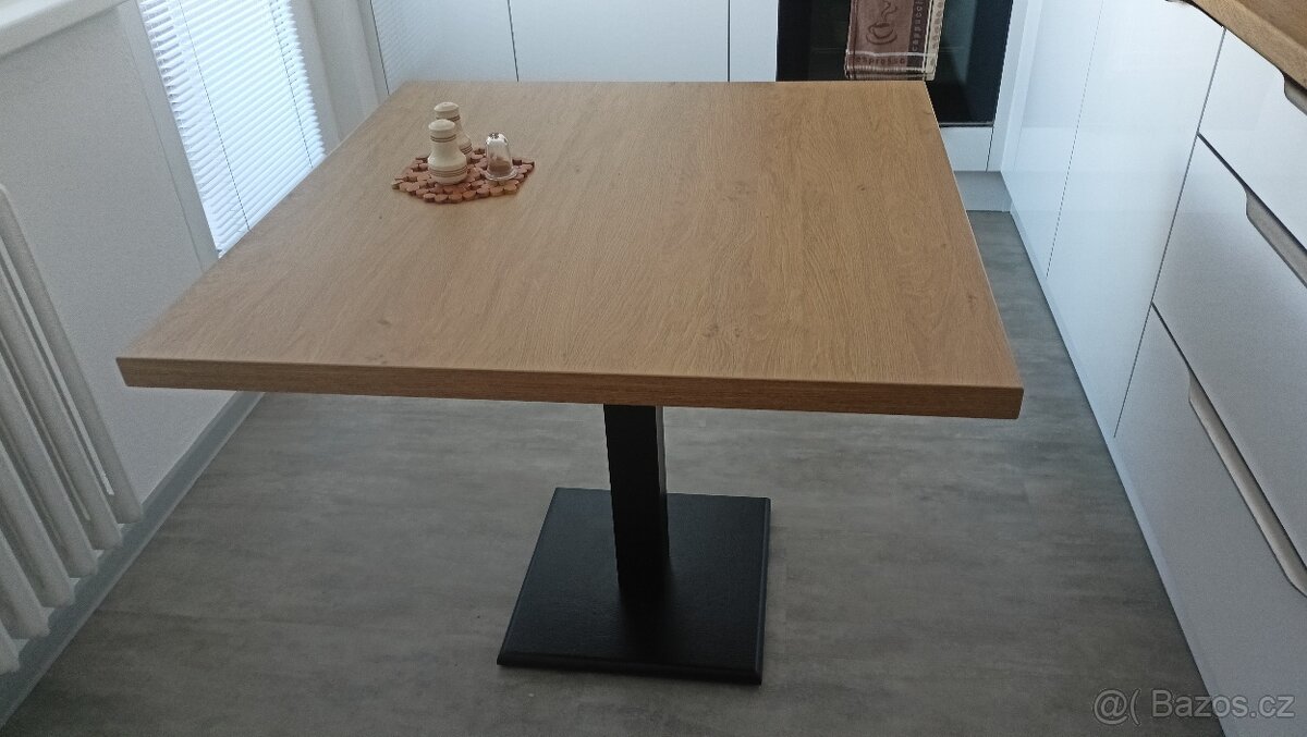 Deska stolu 90x90 kuchyň / jídelna