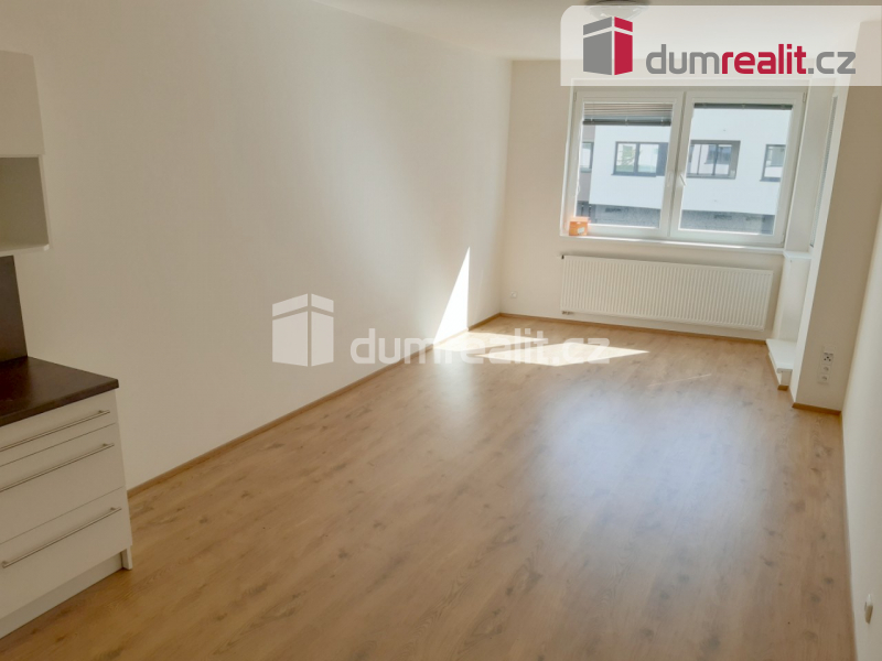 Světlý byt 2+kk/B s balkonem (54,2 m2 + 5,8 m2 balkon), 1.pa