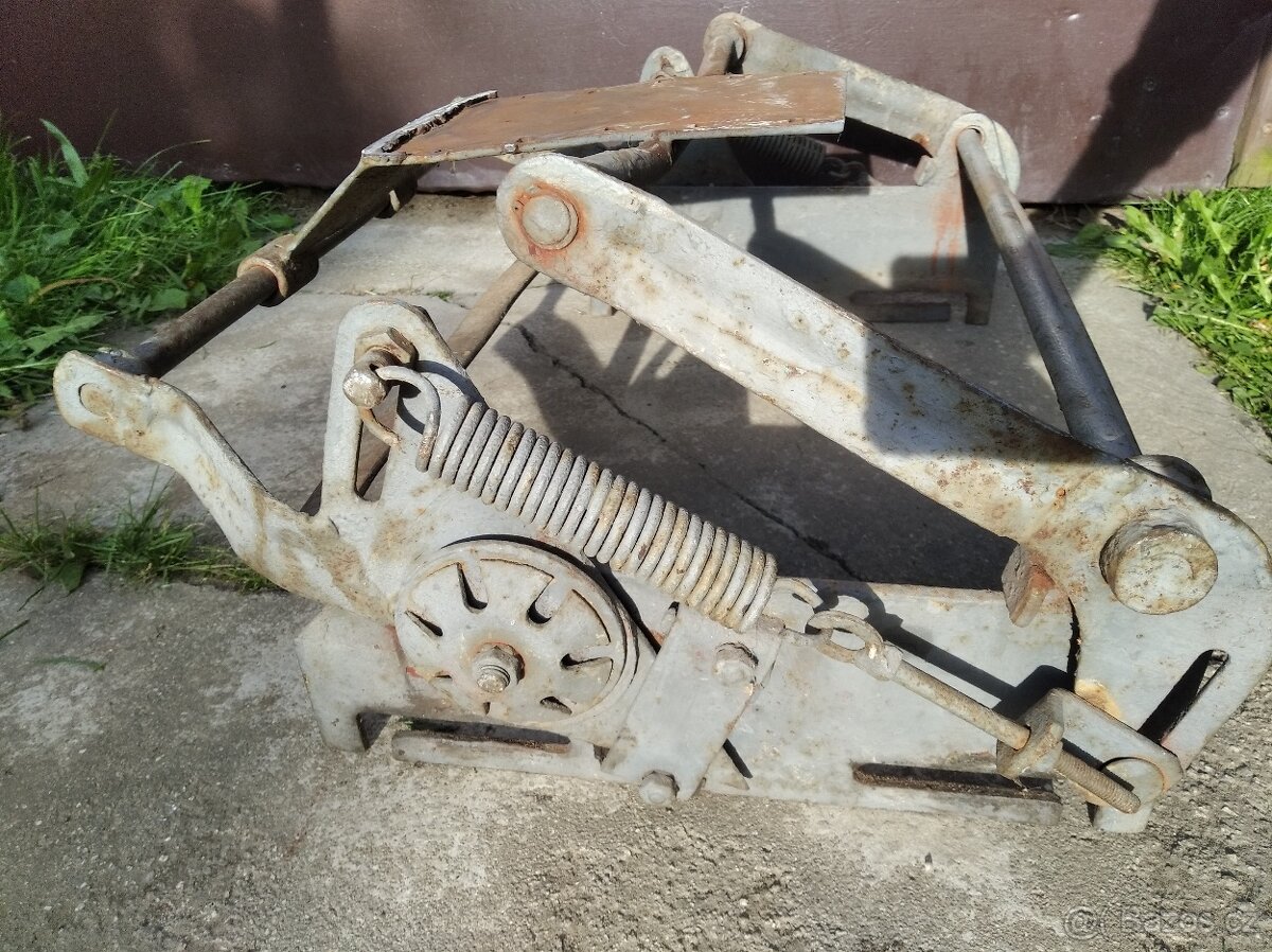 Konstrukce sedačky Zetor 25
