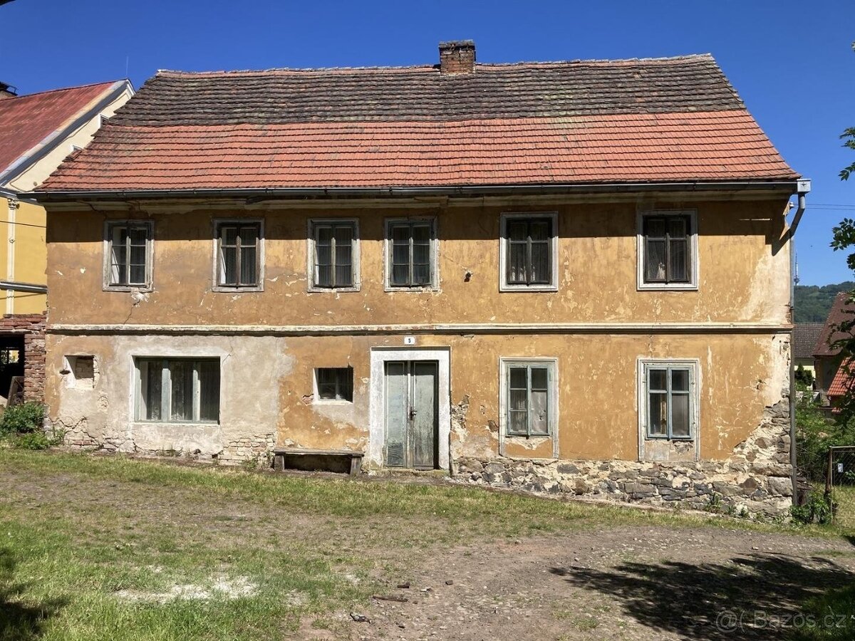 Prodej domu se 2 zahradami a stodolou v Týništi - Zubrnicích