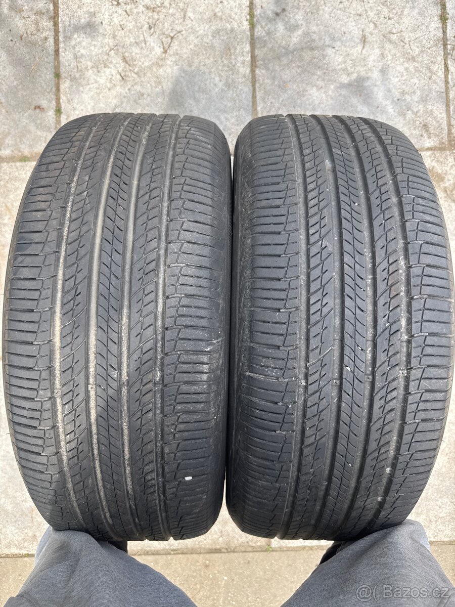 Dvě letní pneu Hankook 235/55/17