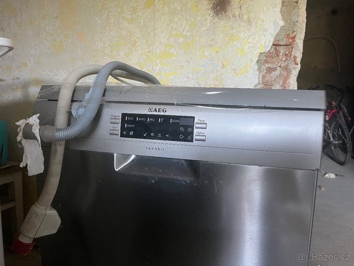 Myčka a sušička AEG