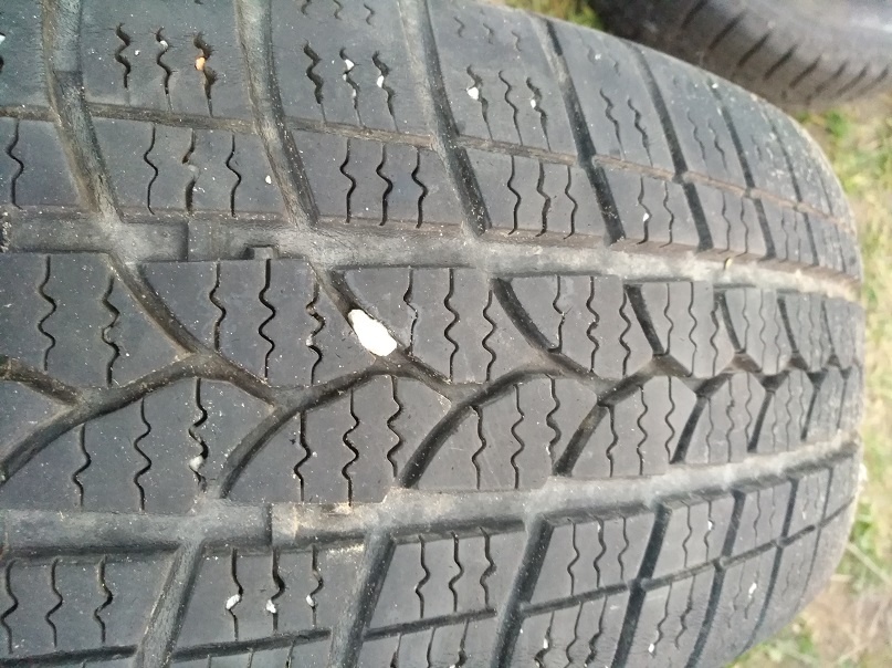 zimní kola RIKEN 185/65/15 disky 5,5Jx15CH ET47
