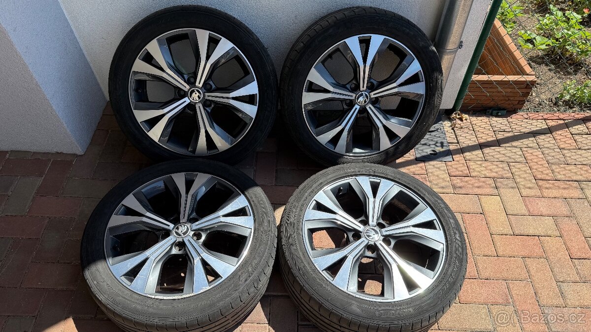 Original kompletni letní alu kola 5x112 225/50 R18