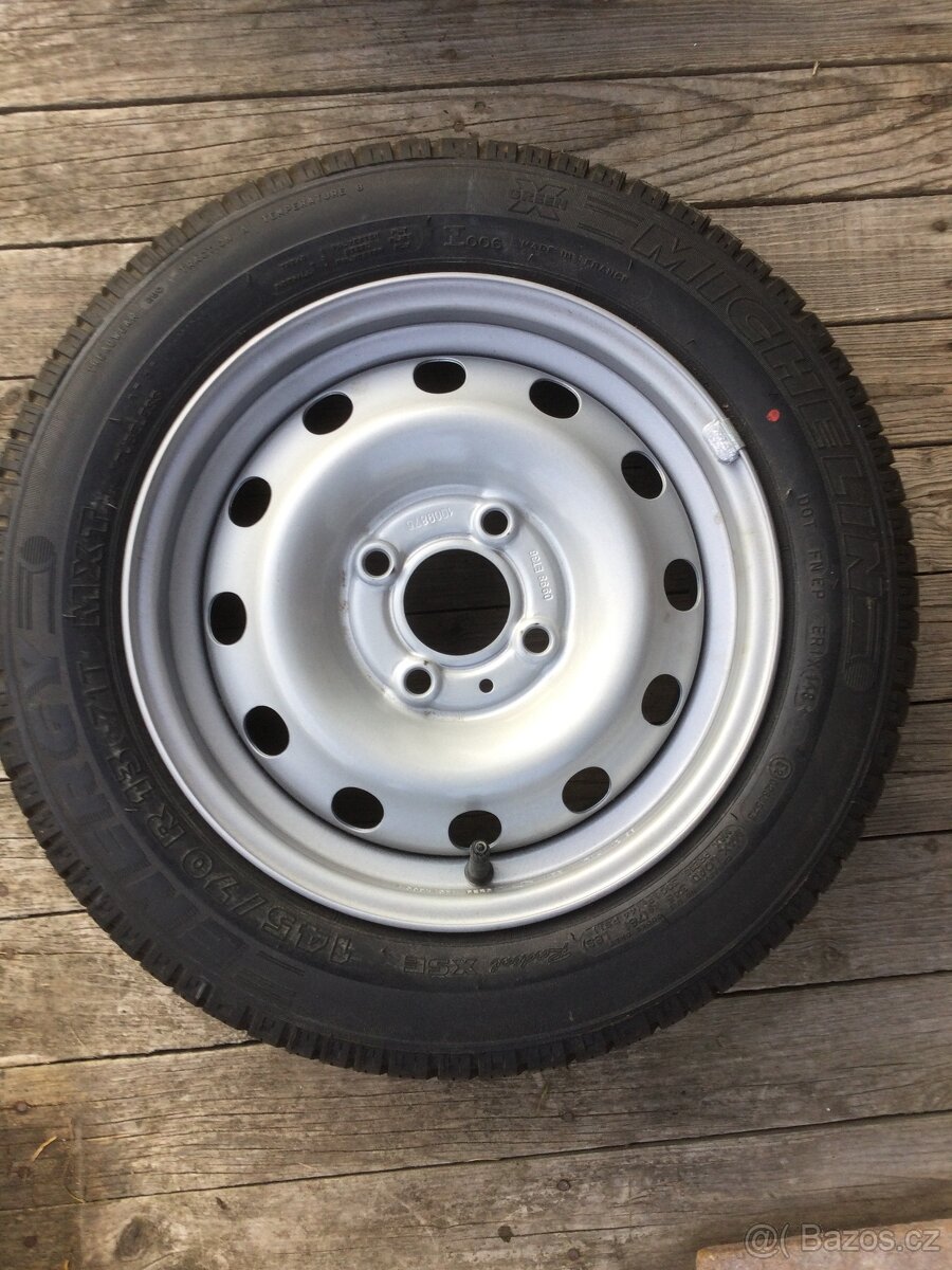 Pneu 145/70 R 13 s ráfkem